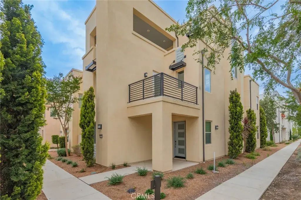 123 Stellar, Irvine