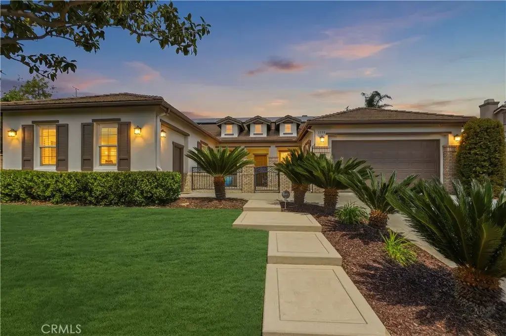 1125 Pamplona, Riverside