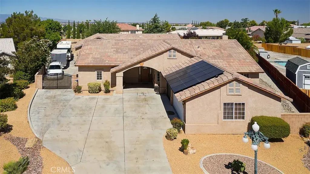 12776 Skyline Ranch, Apple Valley