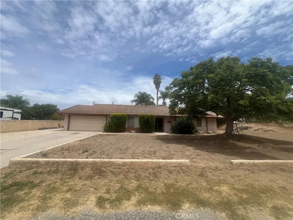 17450 Paula, Riverside