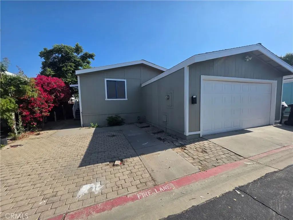 80 E Dawes 196, Perris