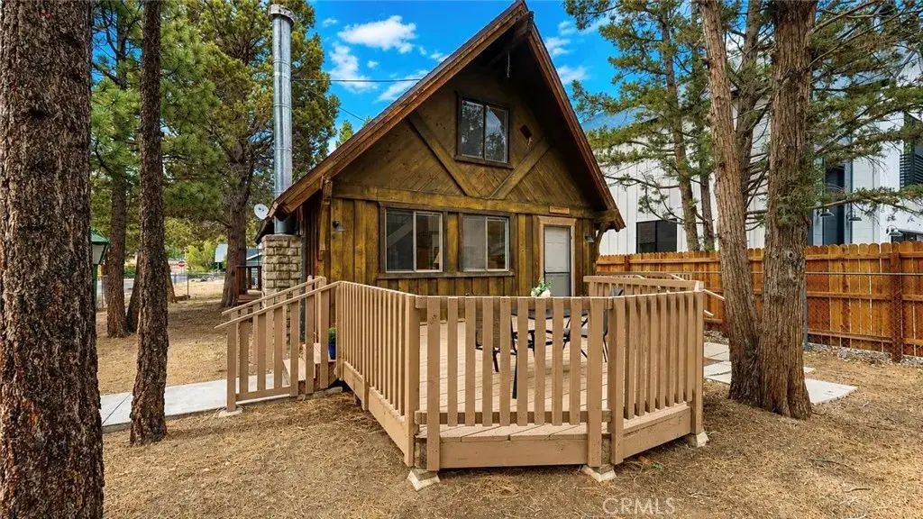 301 E Angeles, Big Bear City