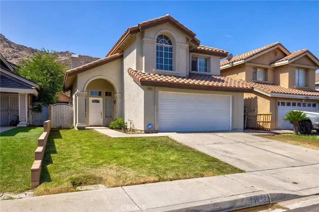 16045 Peach Tree, Fontana