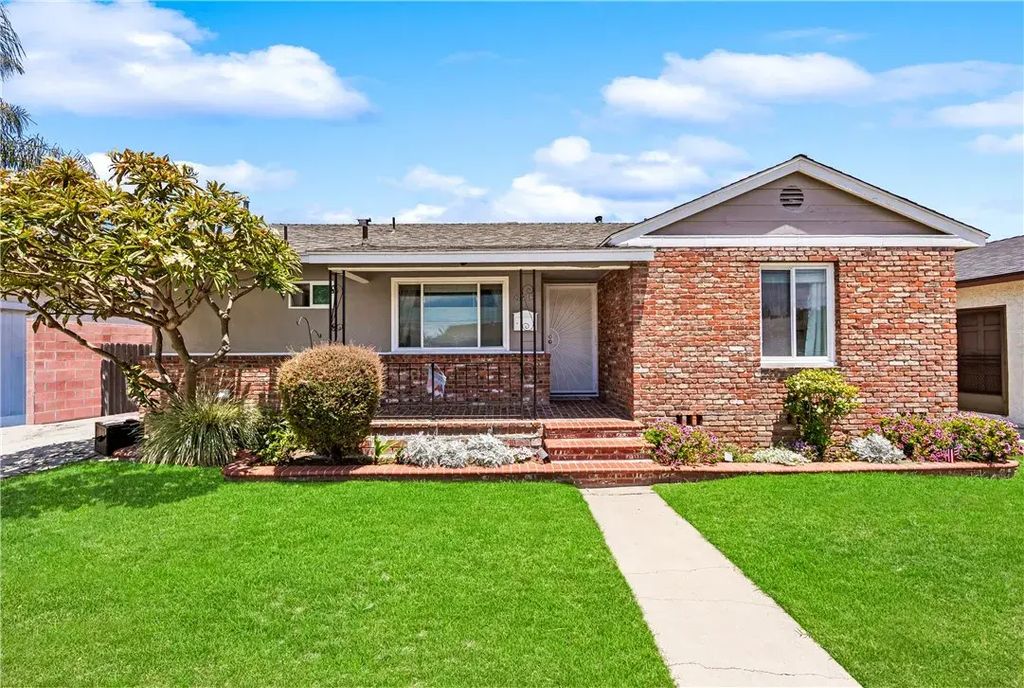 6415 Hardwick, Lakewood
