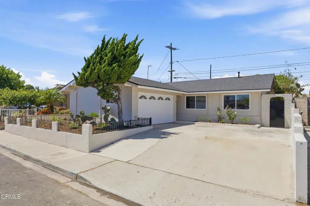 2005 San Jose Street, Oxnard