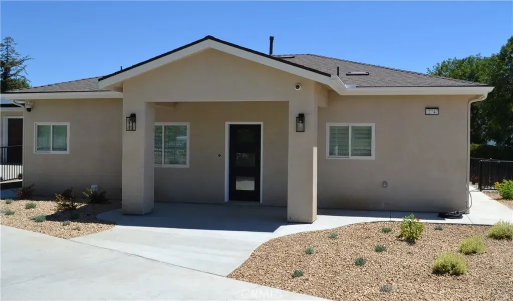 12747 Hilltop Drive B, Redlands