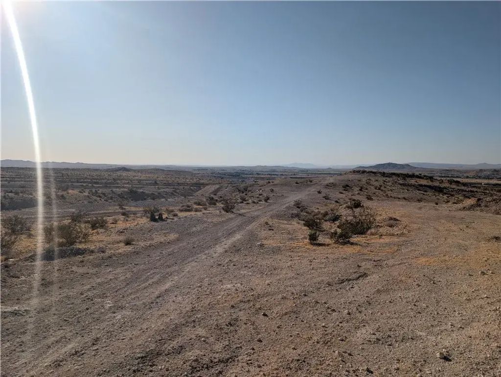 Crestview Road, Barstow