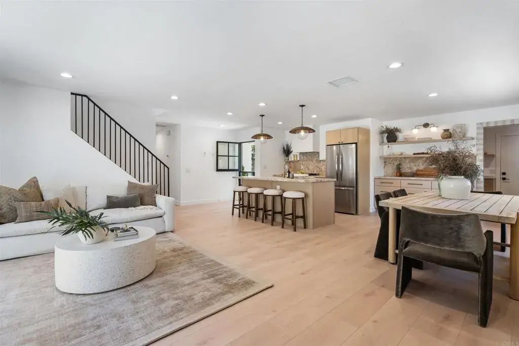 1806 Stewart Street, Oceanside