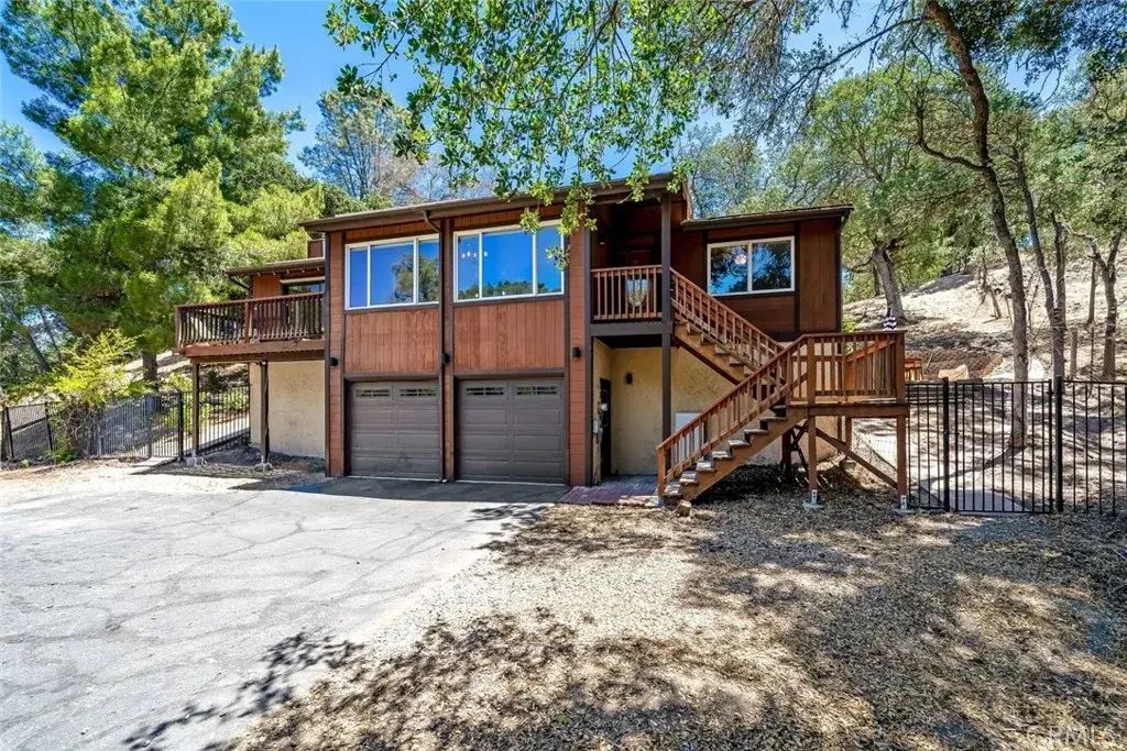 9056 Curbaril Avenue, Atascadero