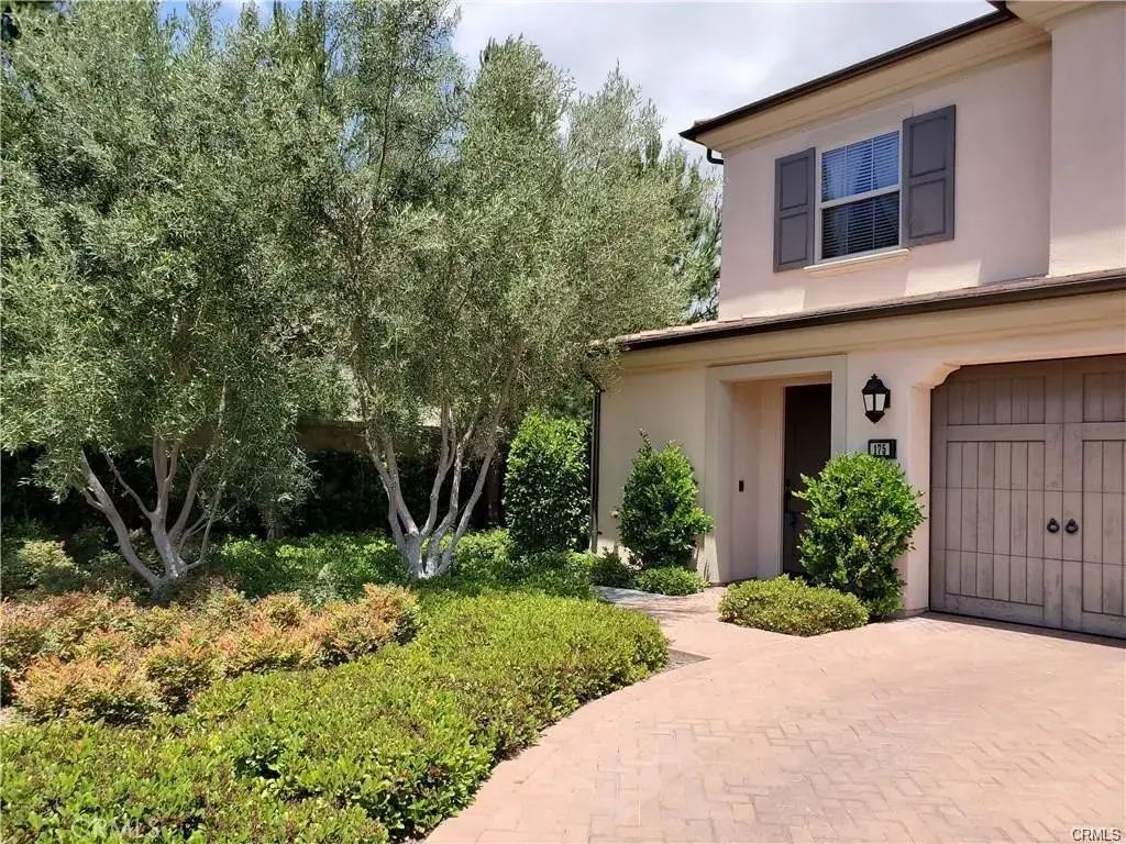 175 Overbrook, Irvine