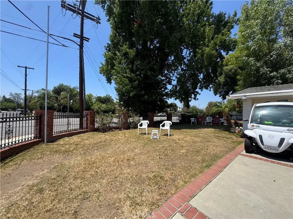 8740 Winnetka, Los Angeles