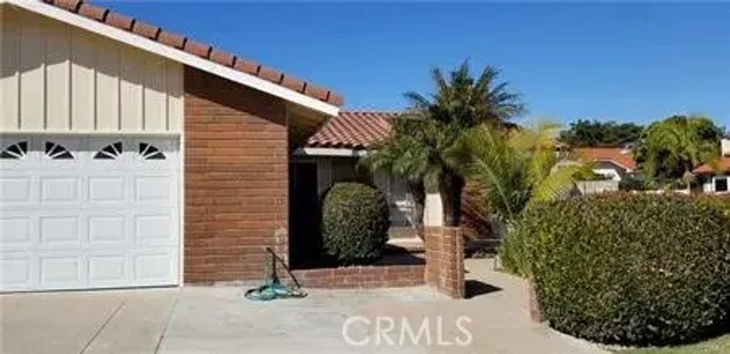20371 Running Springs Lane, Huntington Beach