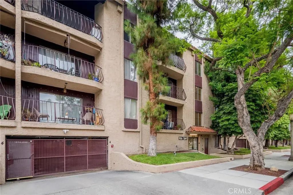 330 N Jackson Street 316, Glendale