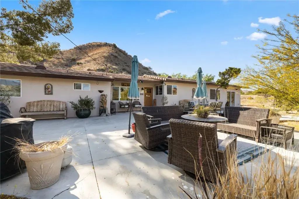 30325 N Brandywine Canyon, Canyon Country