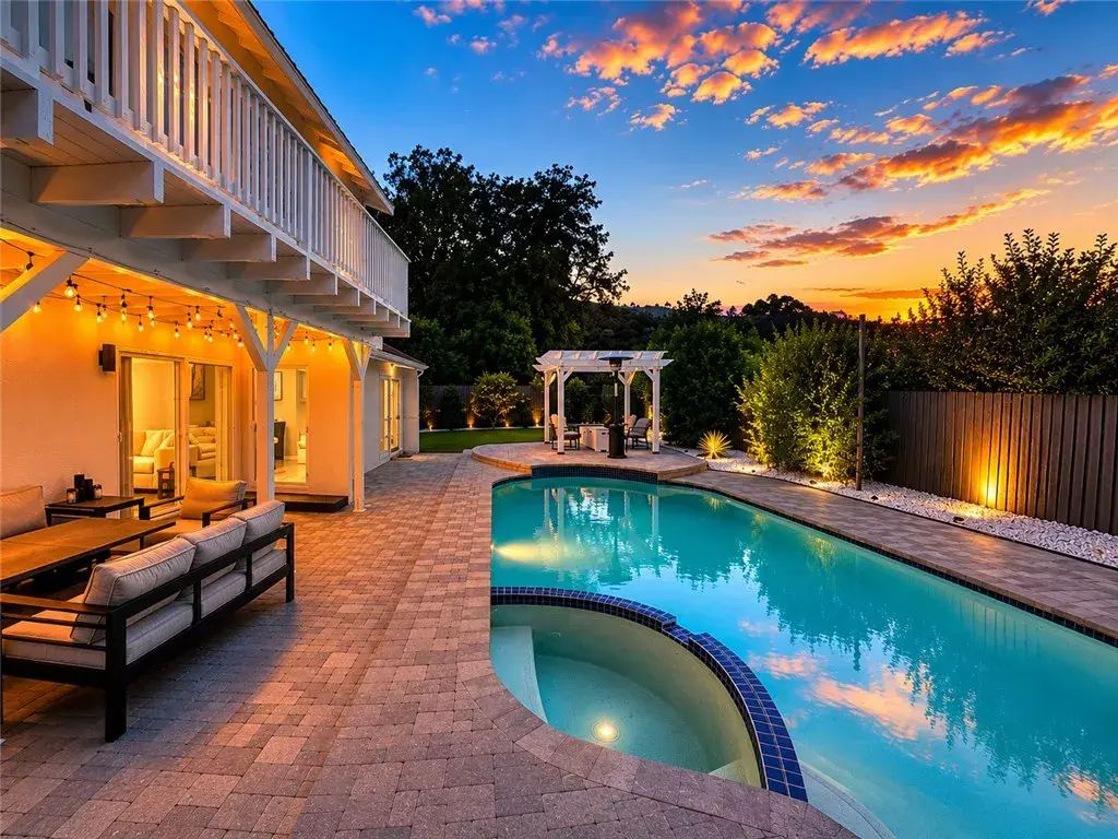 4301 Cezanne Avenue, Woodland Hills