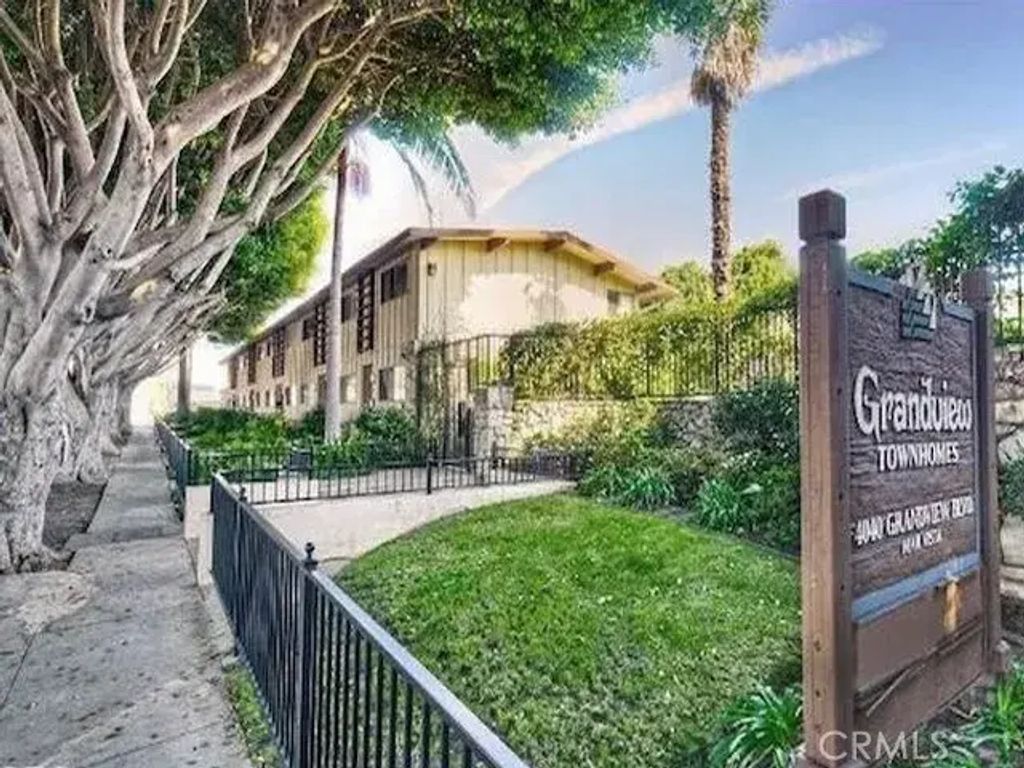 4040 Grand View Boulevard 19, Los Angeles