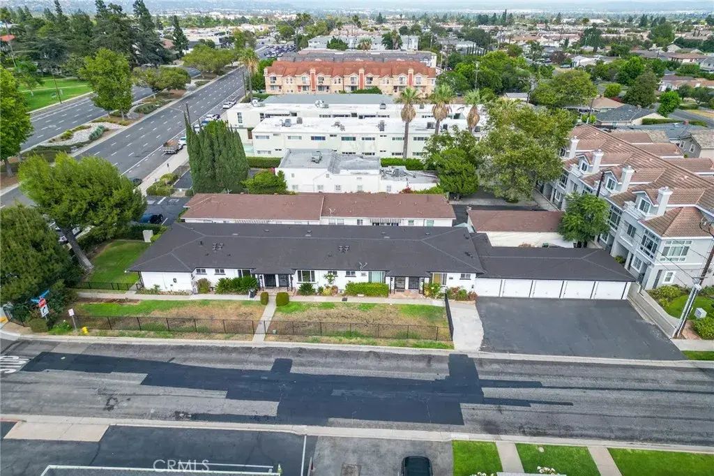 9050 Huntington Drive, San Gabriel