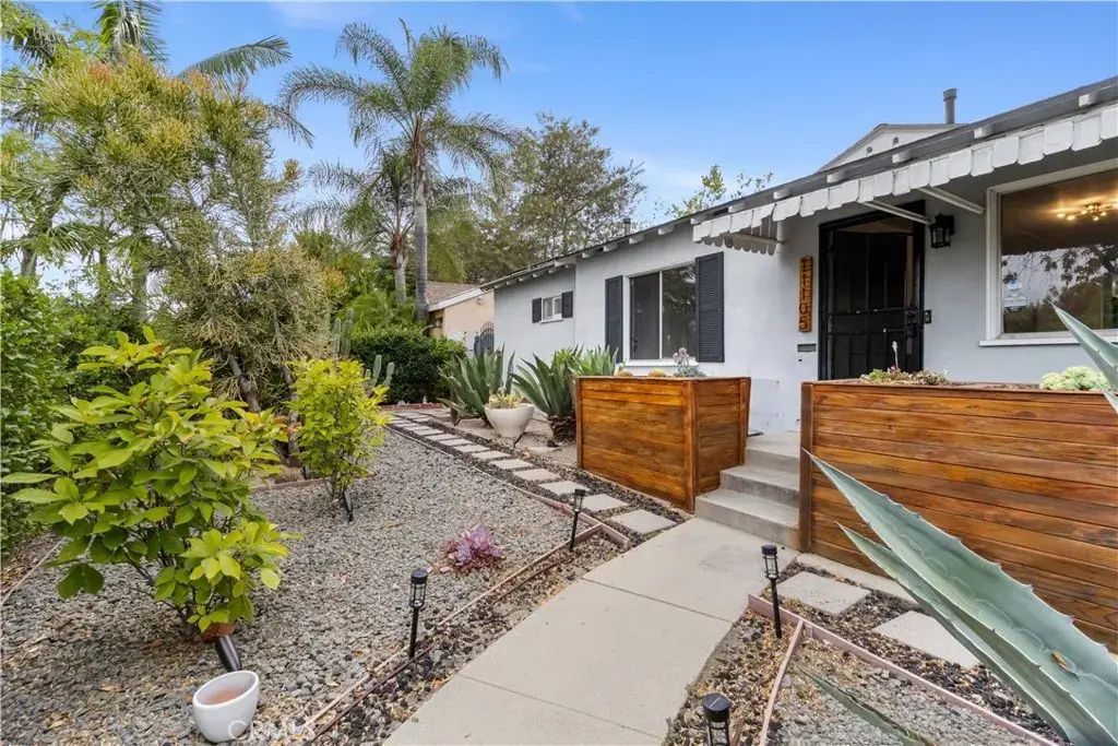 11105 Califa, North Hollywood