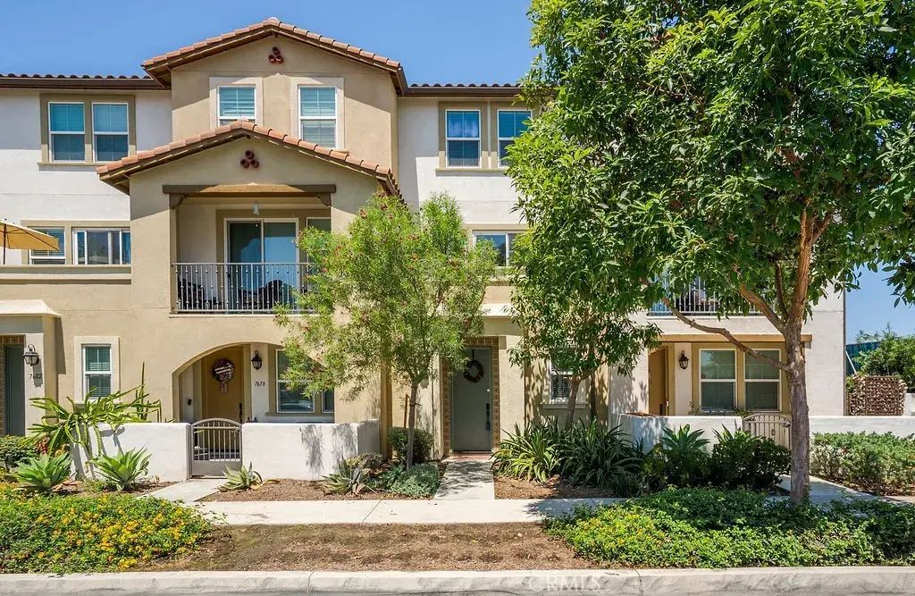 7674 Sunflower, Pico Rivera