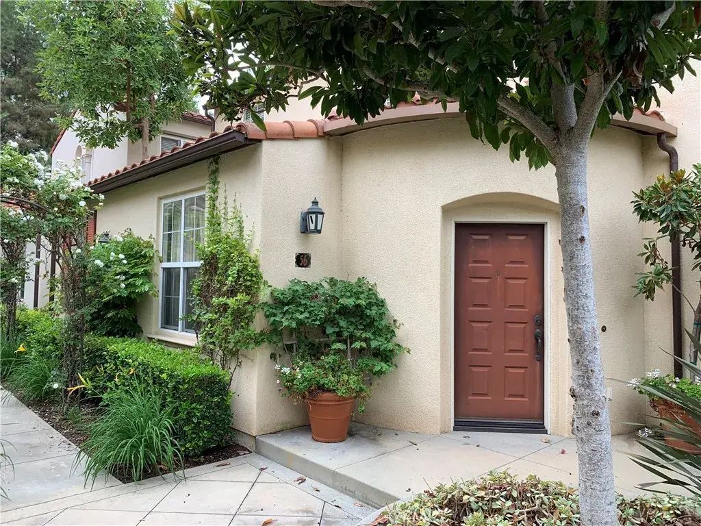 56 Duet, Irvine