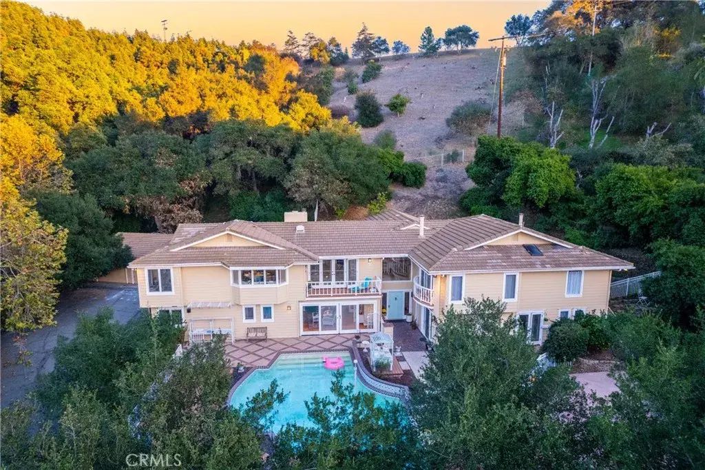 2923 Nuestra, Fallbrook