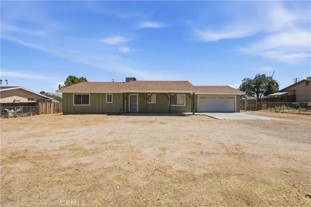 21021 Geronimo, Apple Valley