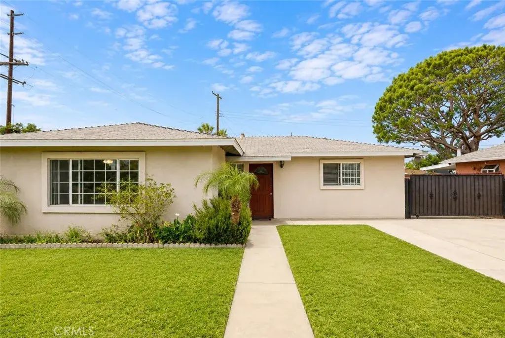 1134 Hermosa Avenue, Pomona