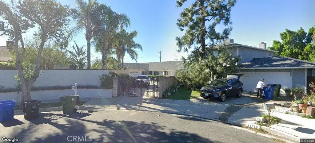 21310 Hiawatha, Chatsworth