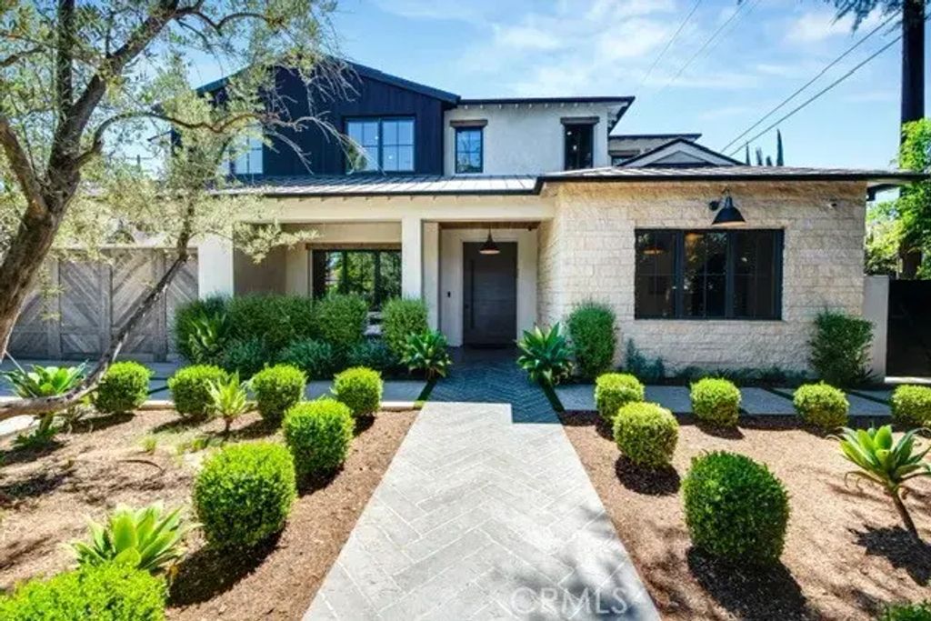 5150 Beeman Avenue, Valley Village