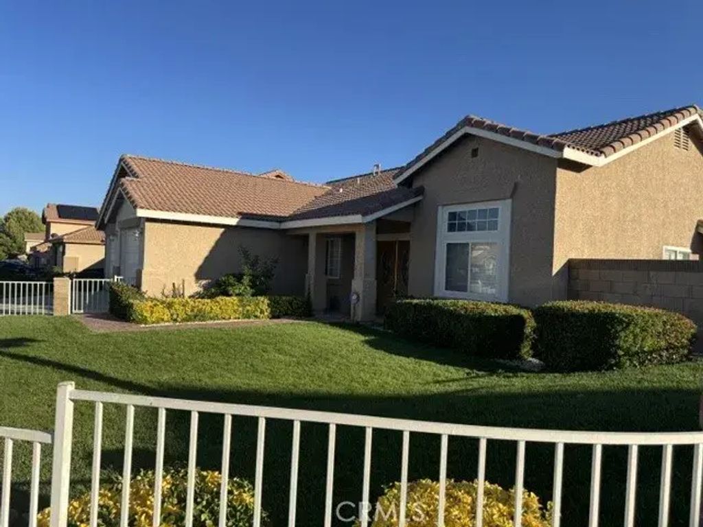 4354 Sungate Drive, Palmdale
