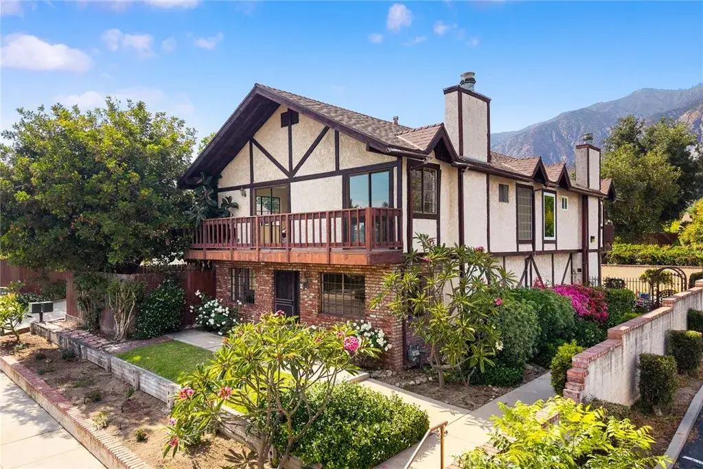 81 W Montecito Avenue, Sierra Madre