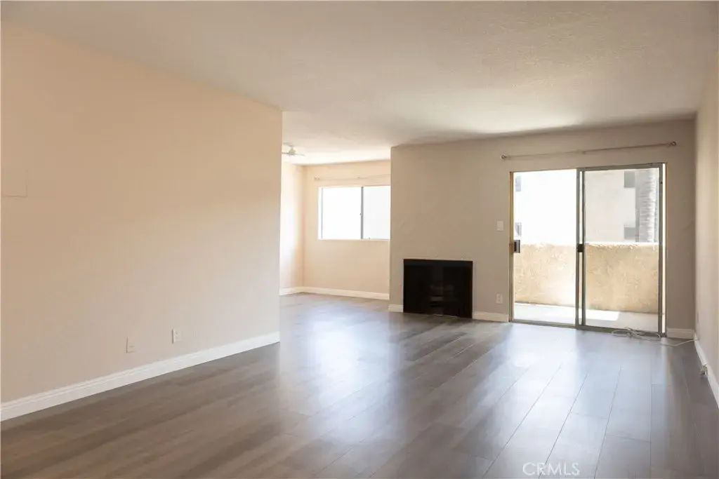 2386 E Del Mar Boulevard 203, Pasadena