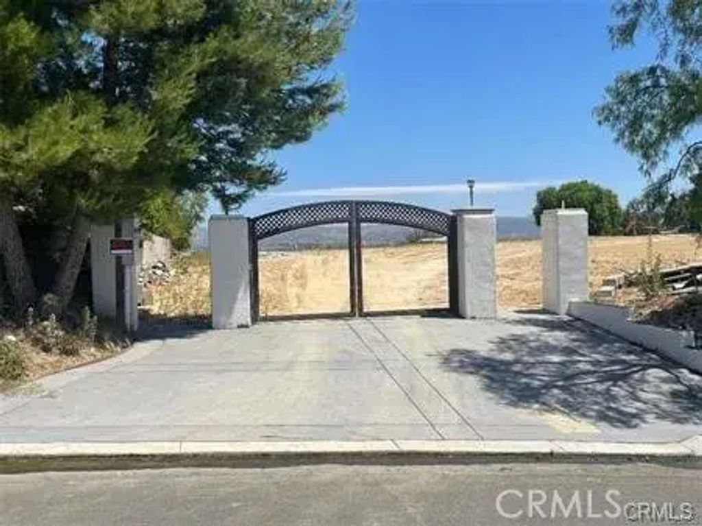 12493 Presilla, Camarillo