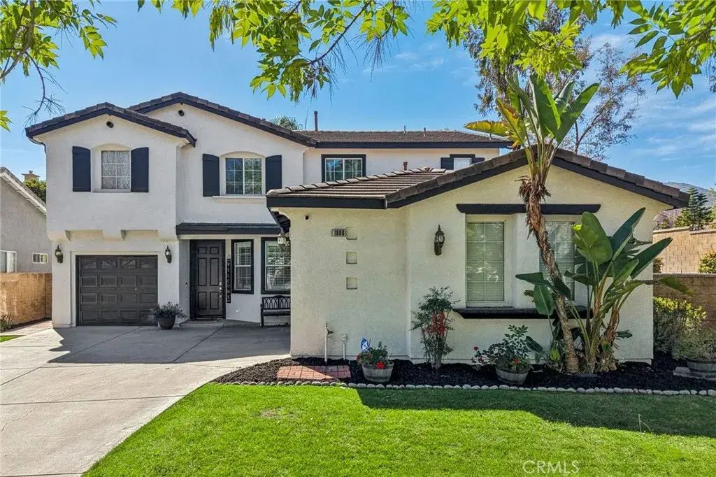 1806 Riverstone, Corona