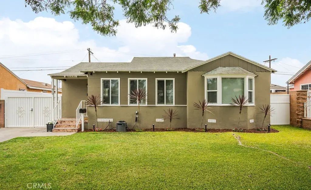 810 E 118th Street, Los Angeles
