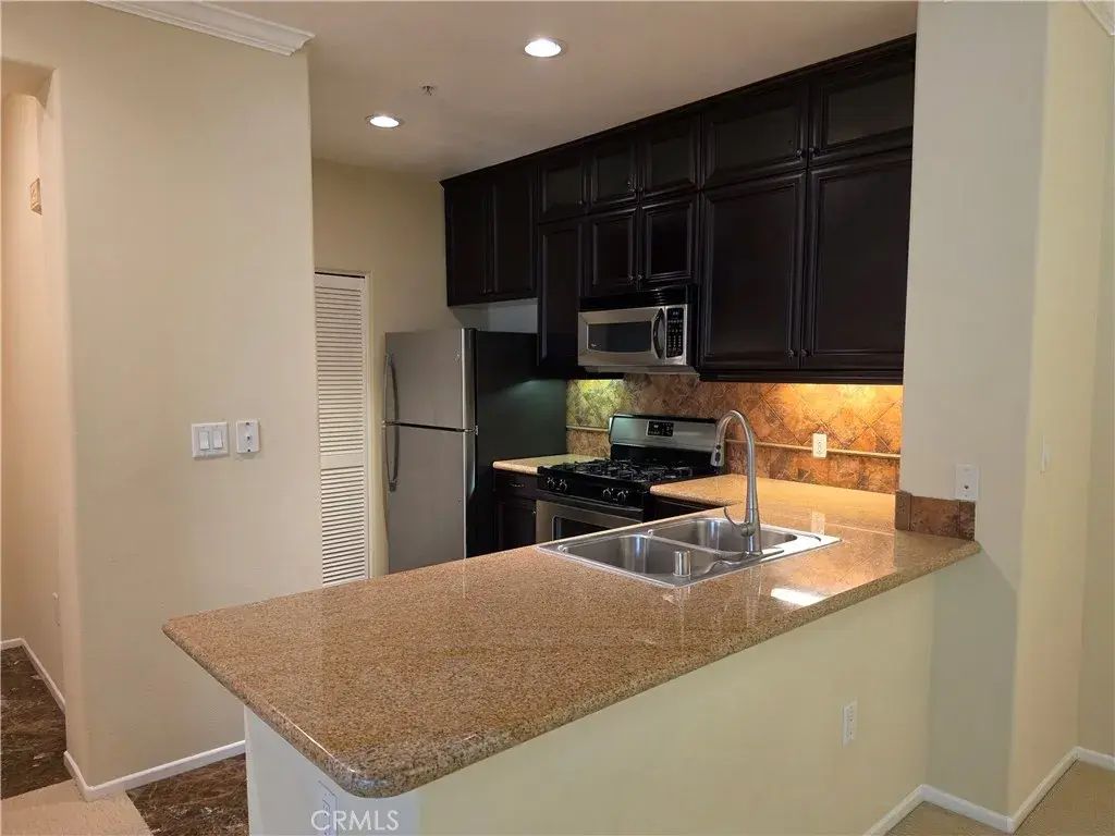 3353 Watermarke, Irvine