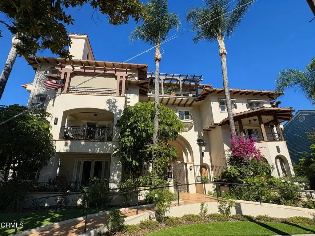 216 S Madison Avenue 105, Pasadena