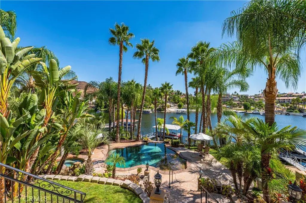 22166 W San Joaquin Drive West, Canyon Lake
