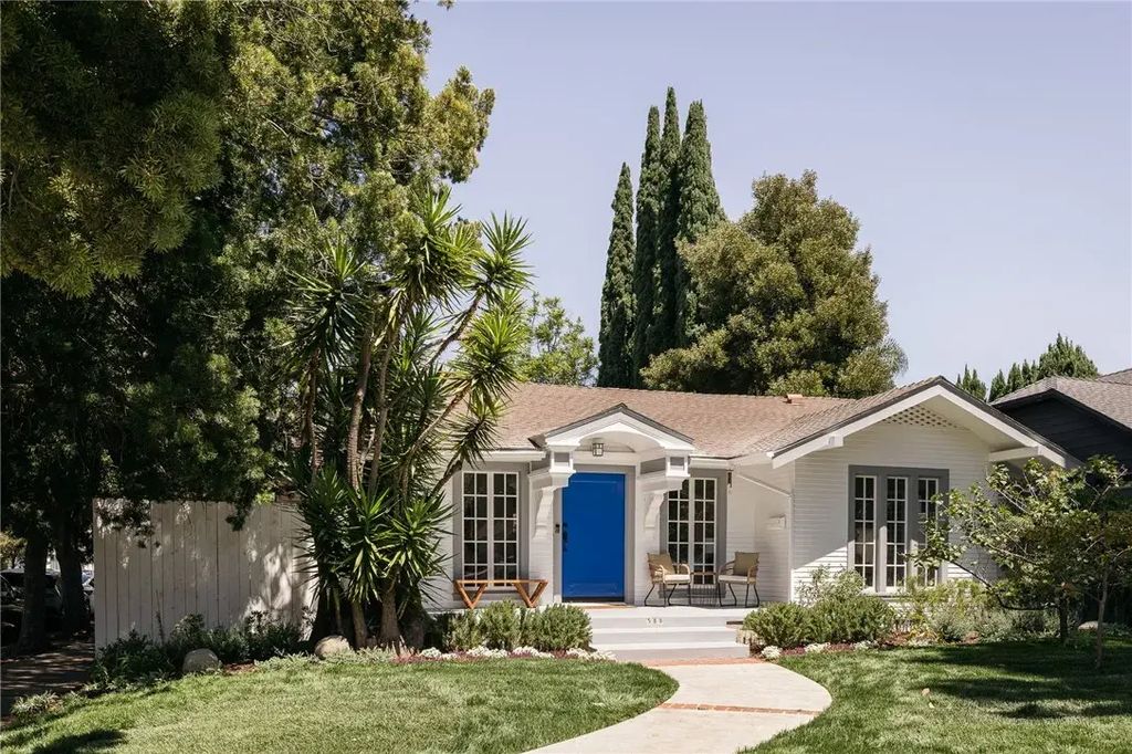 588 N Lucerne, Los Angeles