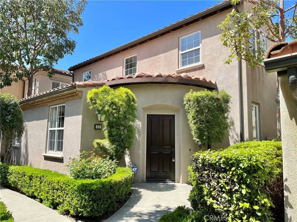 22 Herringbone, Irvine