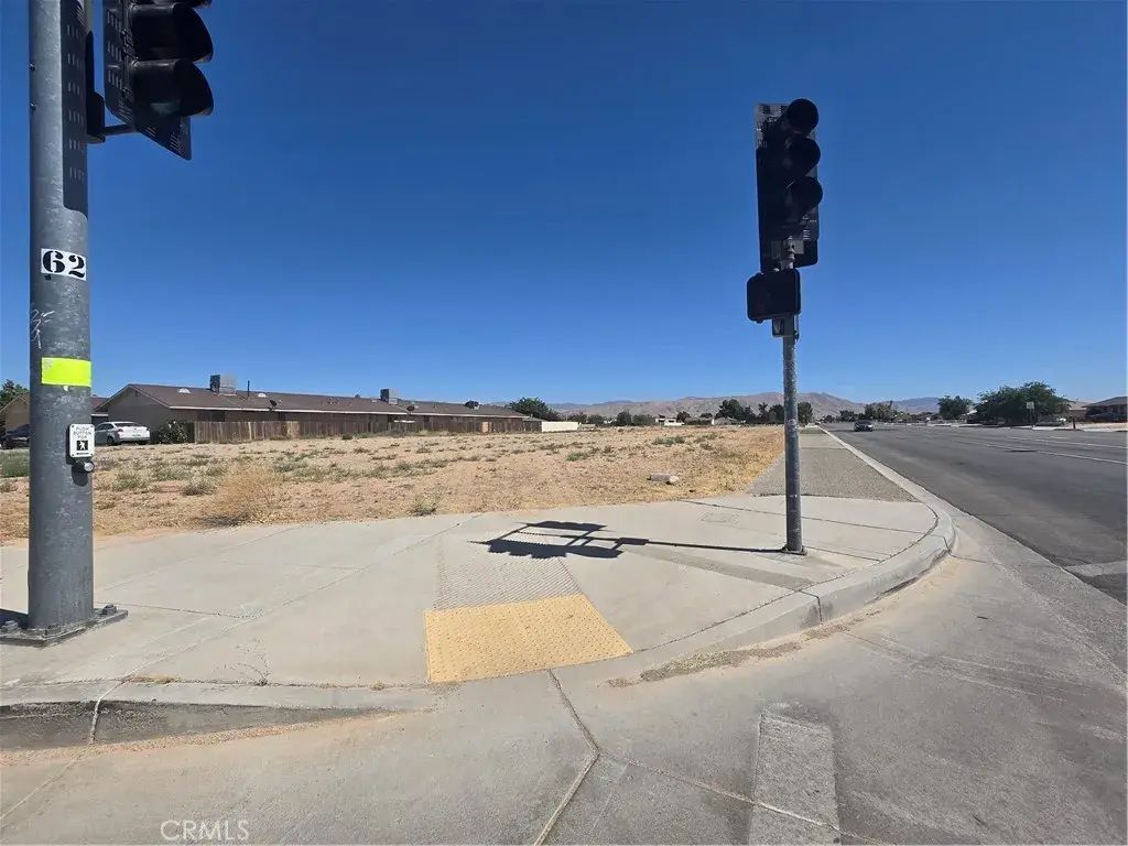 Navajo, Apple Valley