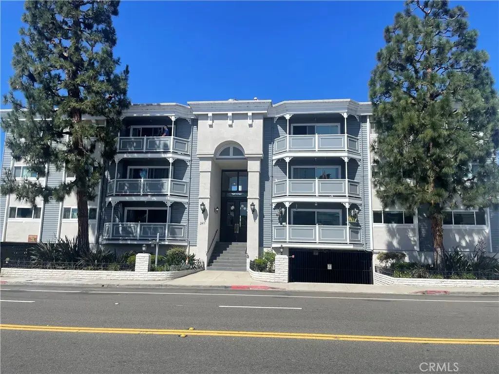 2411 Prospect Ave 102, Hermosa Beach