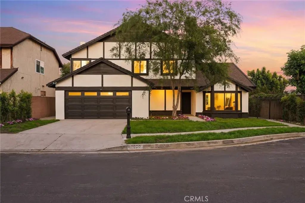 10526 Balcom St, Granada Hills