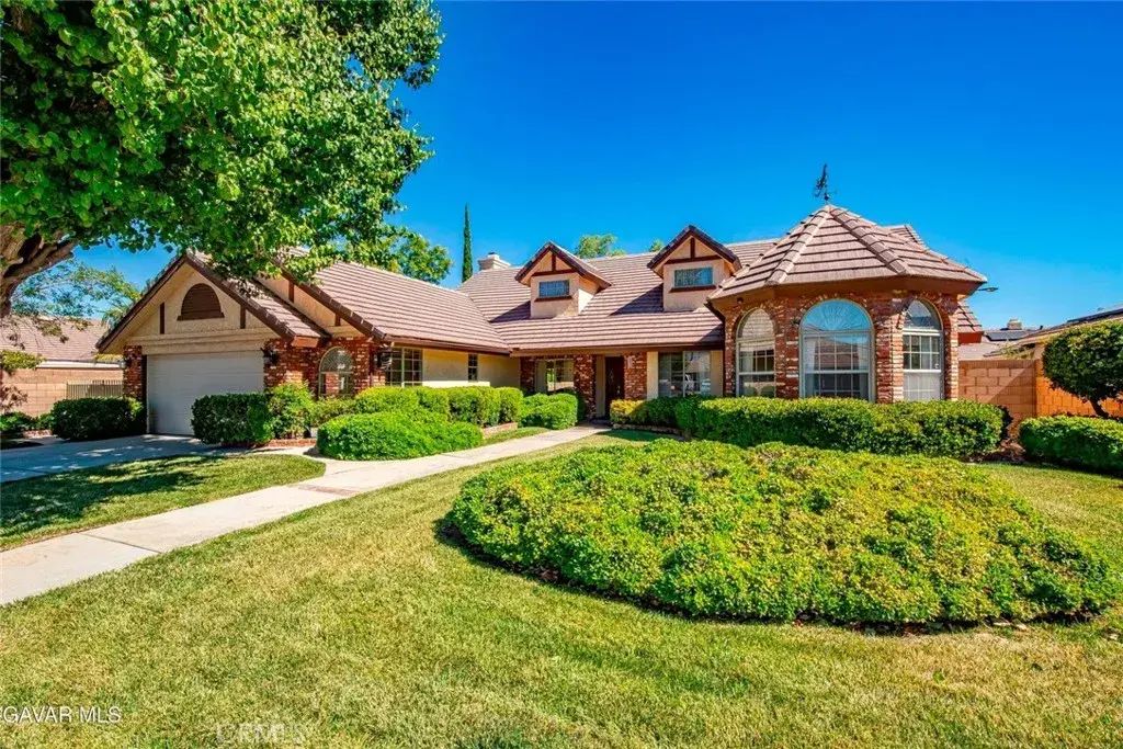 3803 W Avenue J15, Lancaster