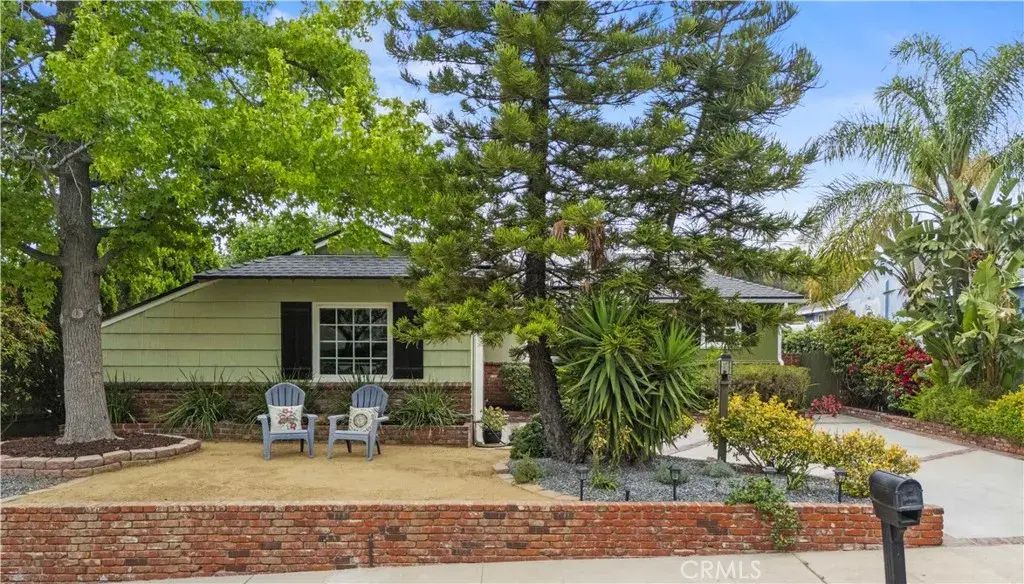 8407 Broadacre Drive, Sun Valley