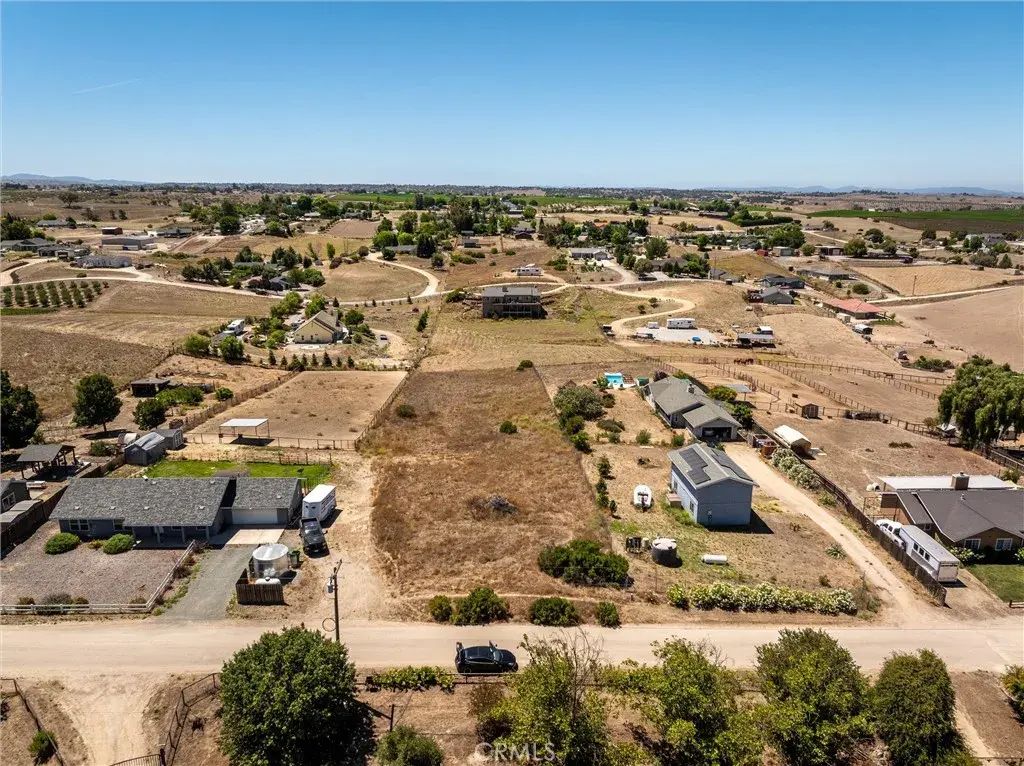 8290 Plane View, Paso Robles