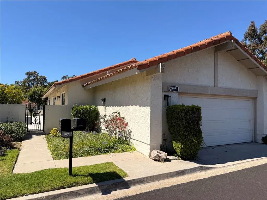 22951 Via Cruz, Laguna Niguel