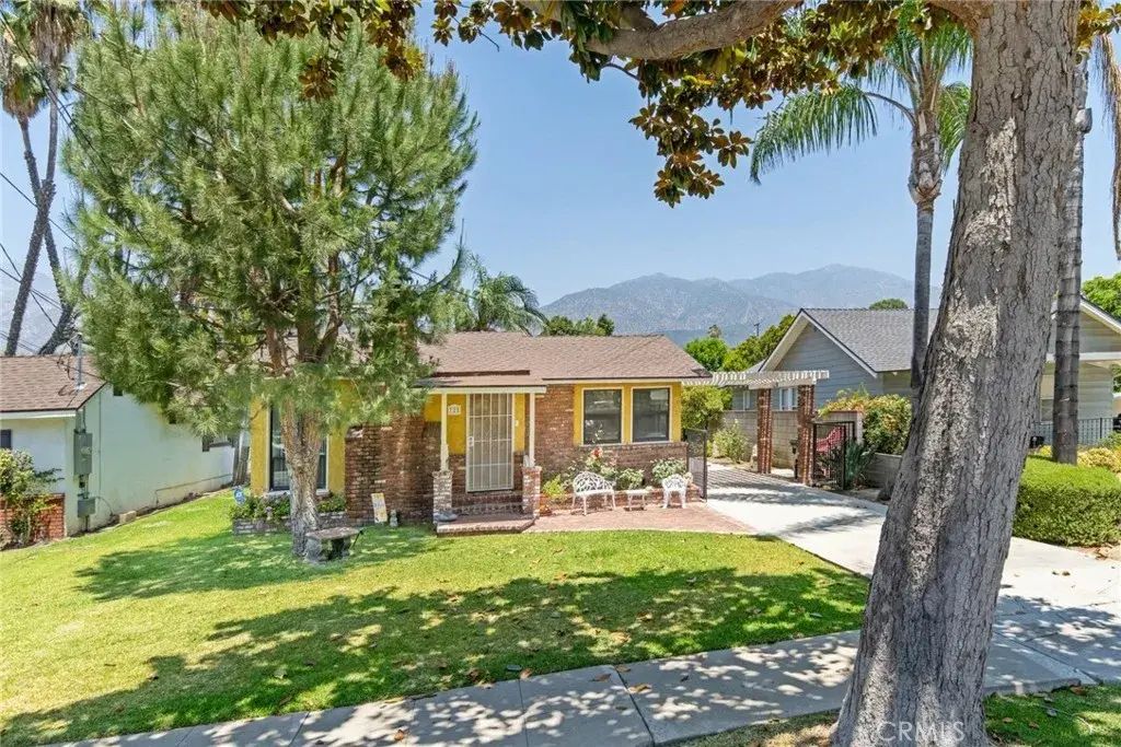 721 W Colorado, Monrovia