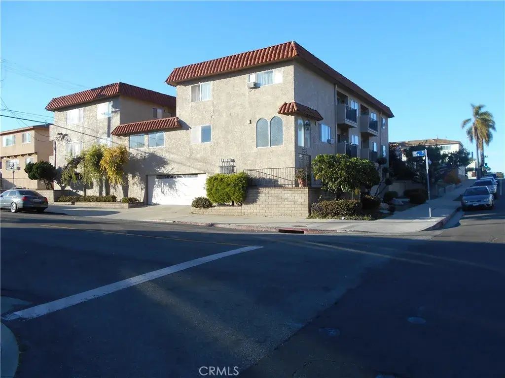 939 S Cabrillo 8, San Pedro