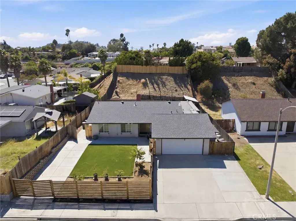 1345 Pleasant Hill, Escondido